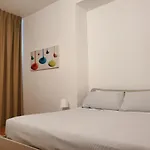 Zubed Apartments-Via Carlo Farini