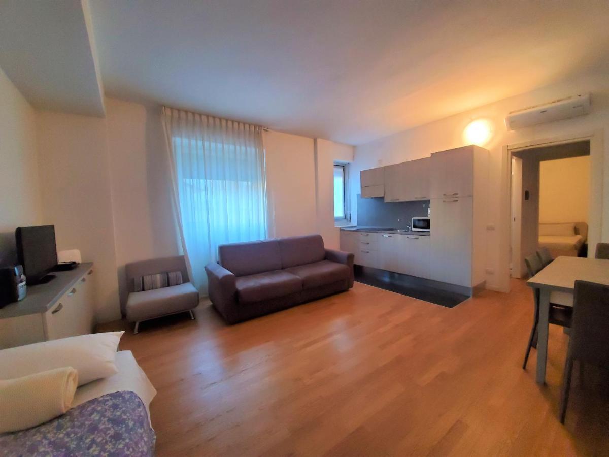 Zubed Apartments-via Carlo Farini
