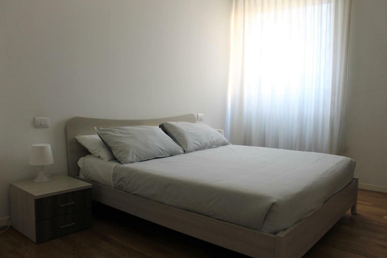 Zubed Apartments-via Carlo Farini