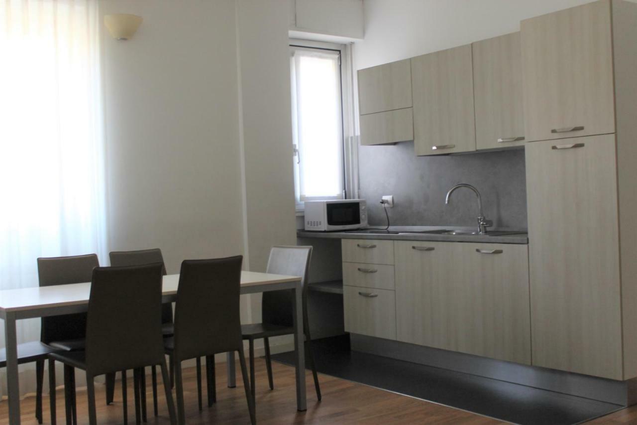 Zubed Apartments-via Carlo Farini Apartment